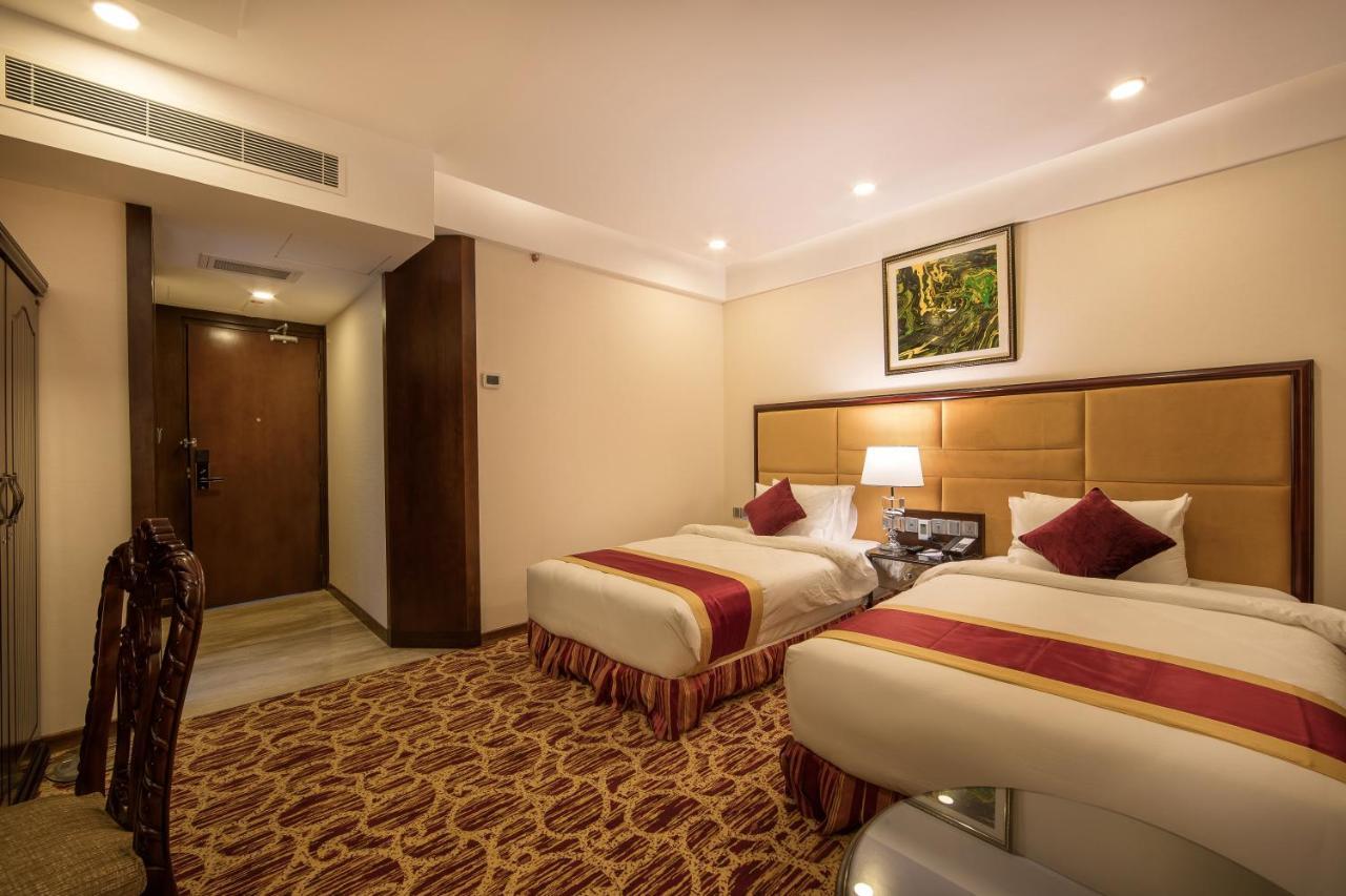 Grand Palace Hotel & Resorts Sylhet Buitenkant foto