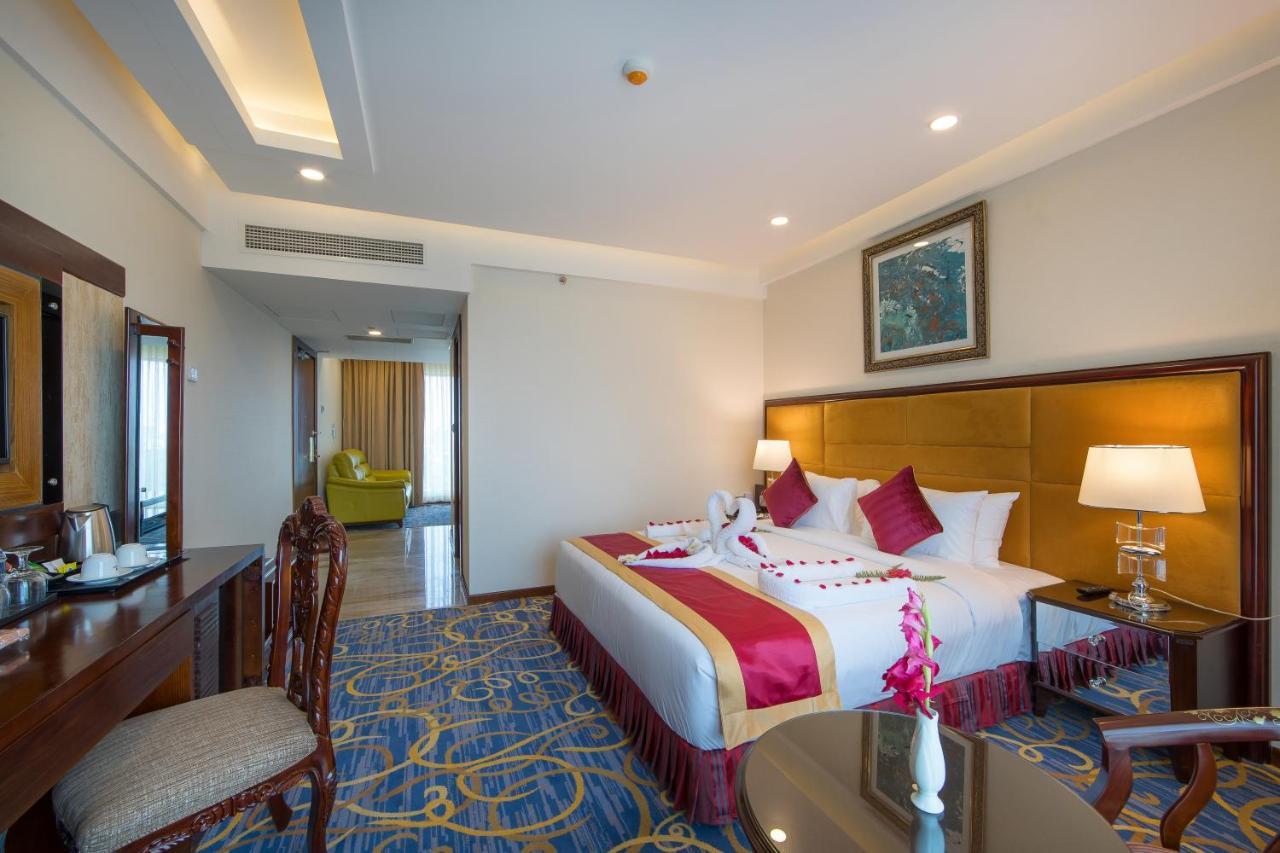 Grand Palace Hotel & Resorts Sylhet Buitenkant foto