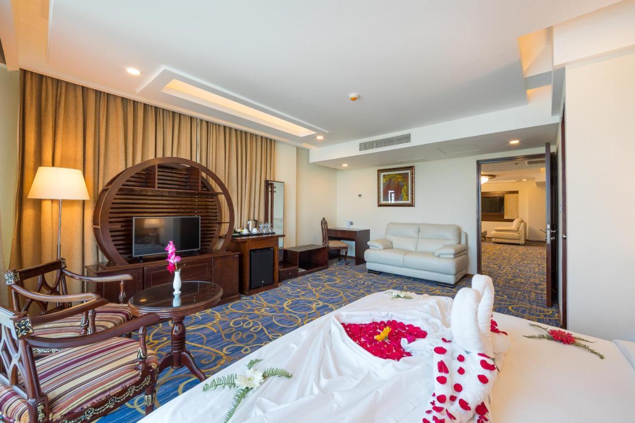 Grand Palace Hotel & Resorts Sylhet Buitenkant foto